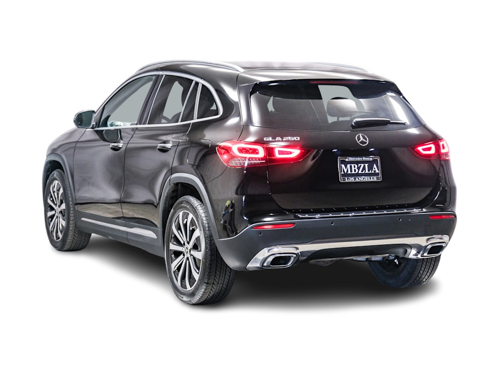 Thumbnail: 2023 Mercedes-Benz GLA - 4