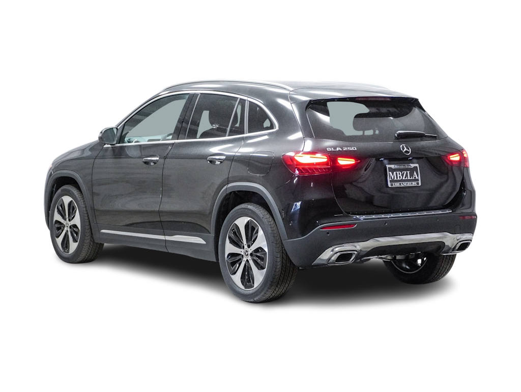 2025 Mercedes-Benz GLA 250 3