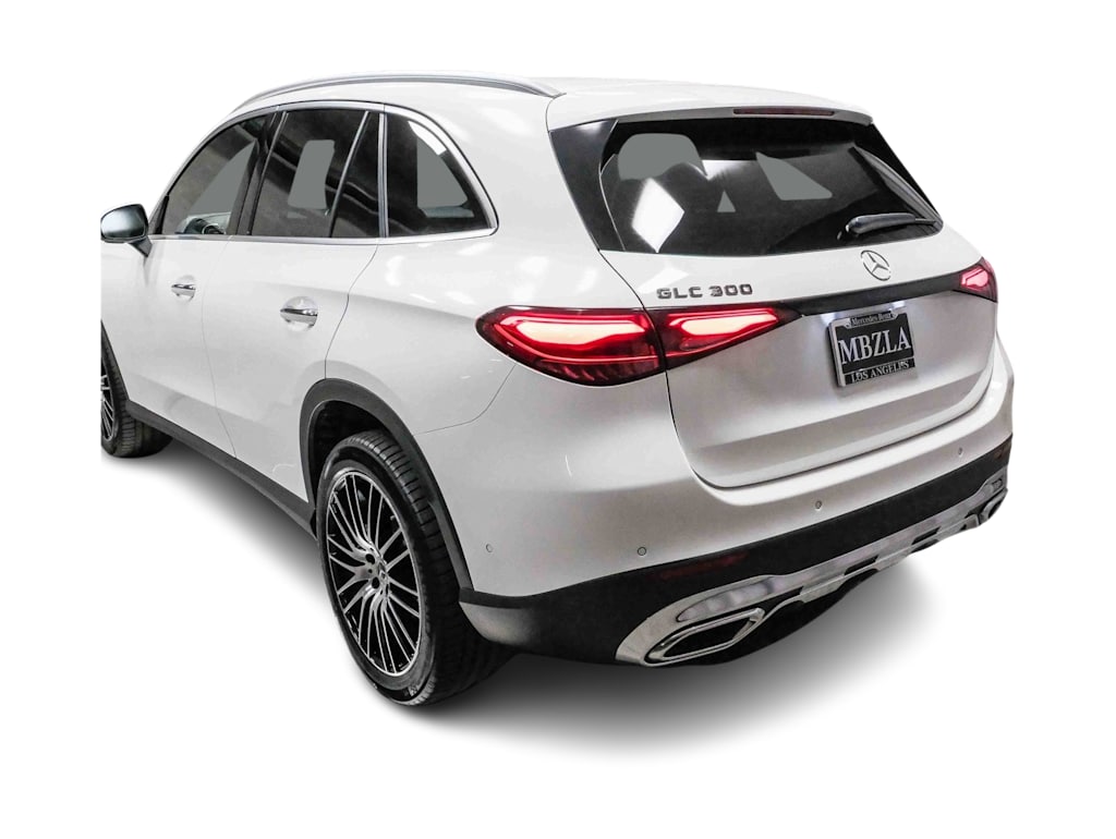 Thumbnail: 2025 Mercedes-Benz GLC - 17