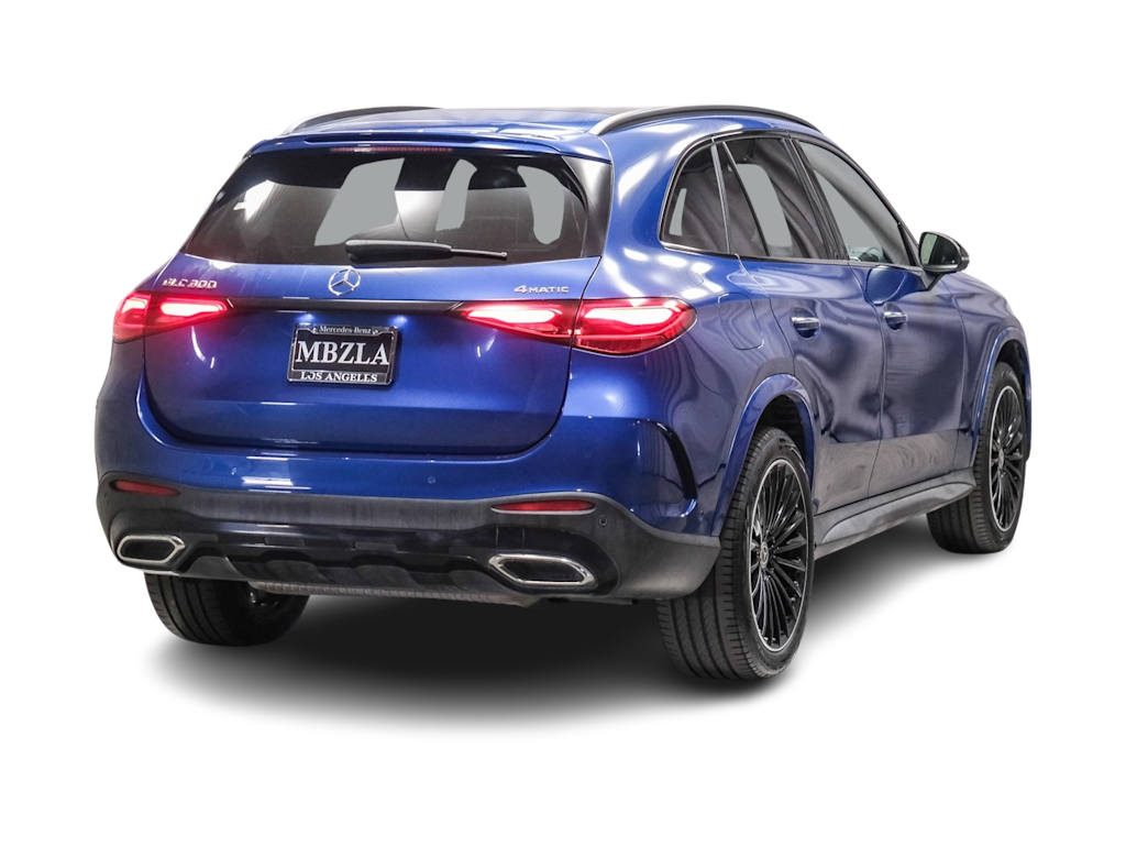 Thumbnail: 2023 Mercedes-Benz GLC - 17