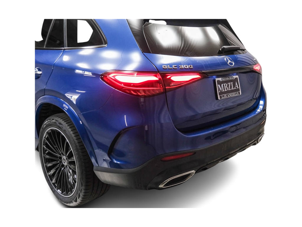 Thumbnail: 2023 Mercedes-Benz GLC - 20