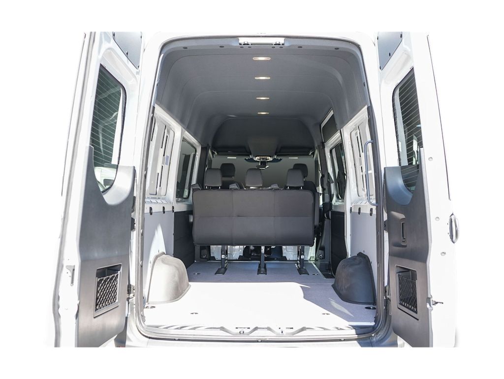 Thumbnail: 2026 Mercedes-Benz Sprinter - 14