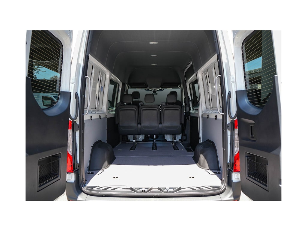 Thumbnail: 2026 Mercedes-Benz Sprinter - 14