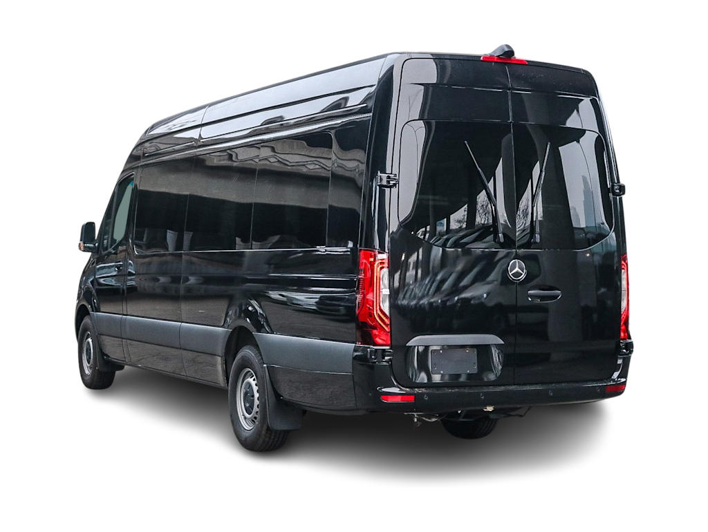 Thumbnail: 2024 Mercedes-Benz Sprinter - 3