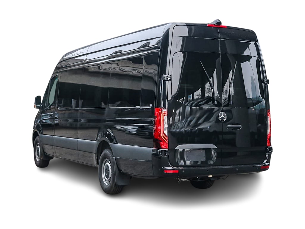 Thumbnail: 2024 Mercedes-Benz Sprinter - 3