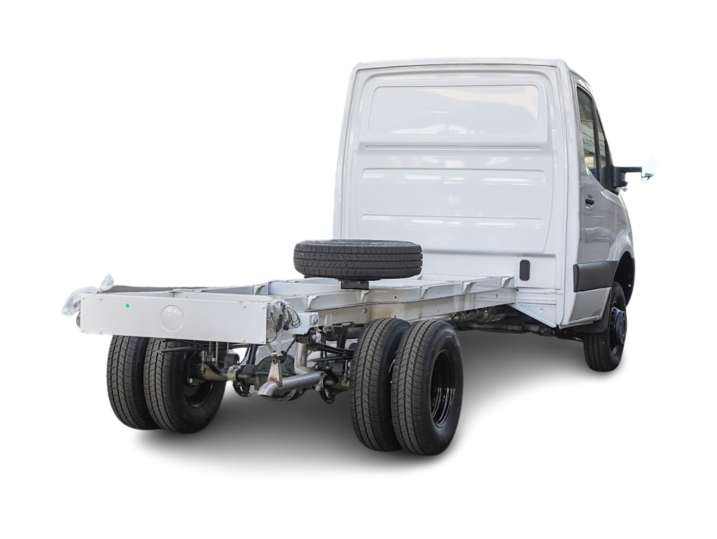 Thumbnail: 2024 Mercedes-Benz Sprinter - 3