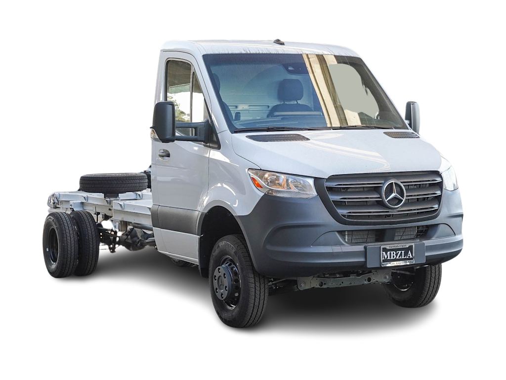 Thumbnail: 2024 Mercedes-Benz Sprinter - 12