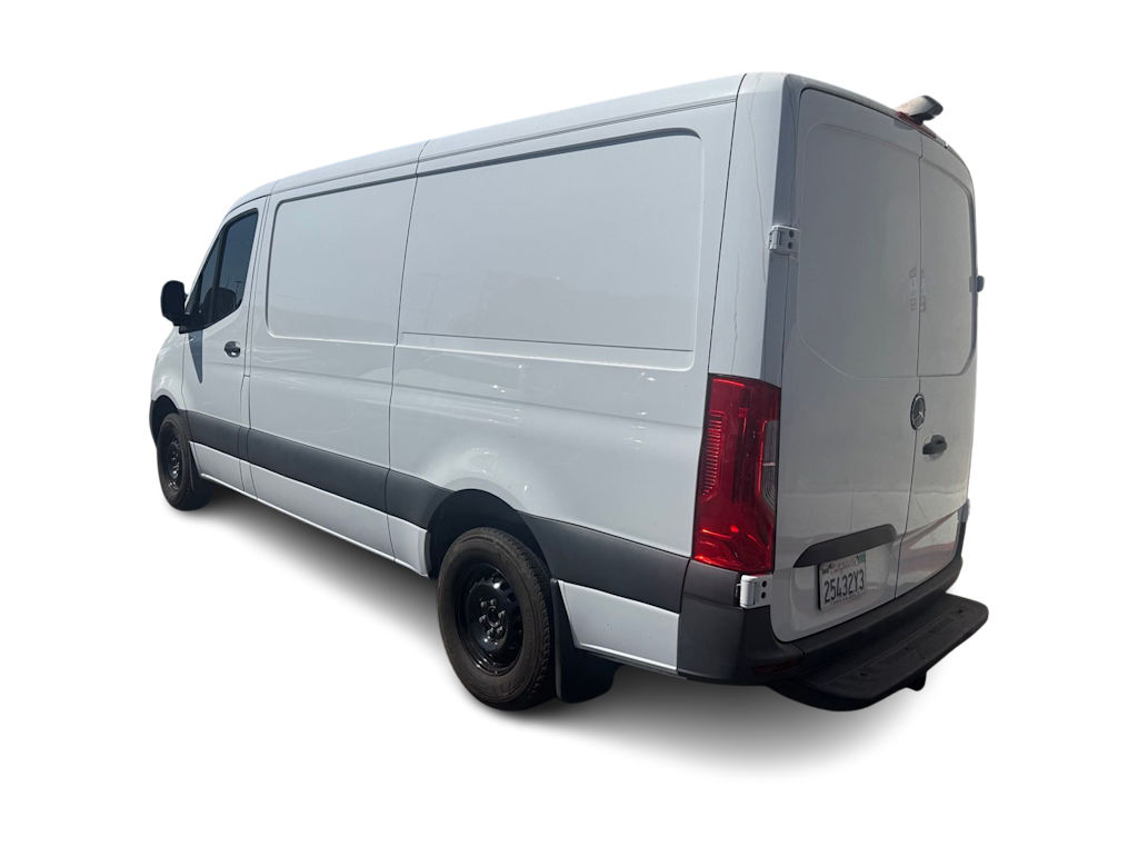 Thumbnail: 2024 Mercedes-Benz Sprinter - 3