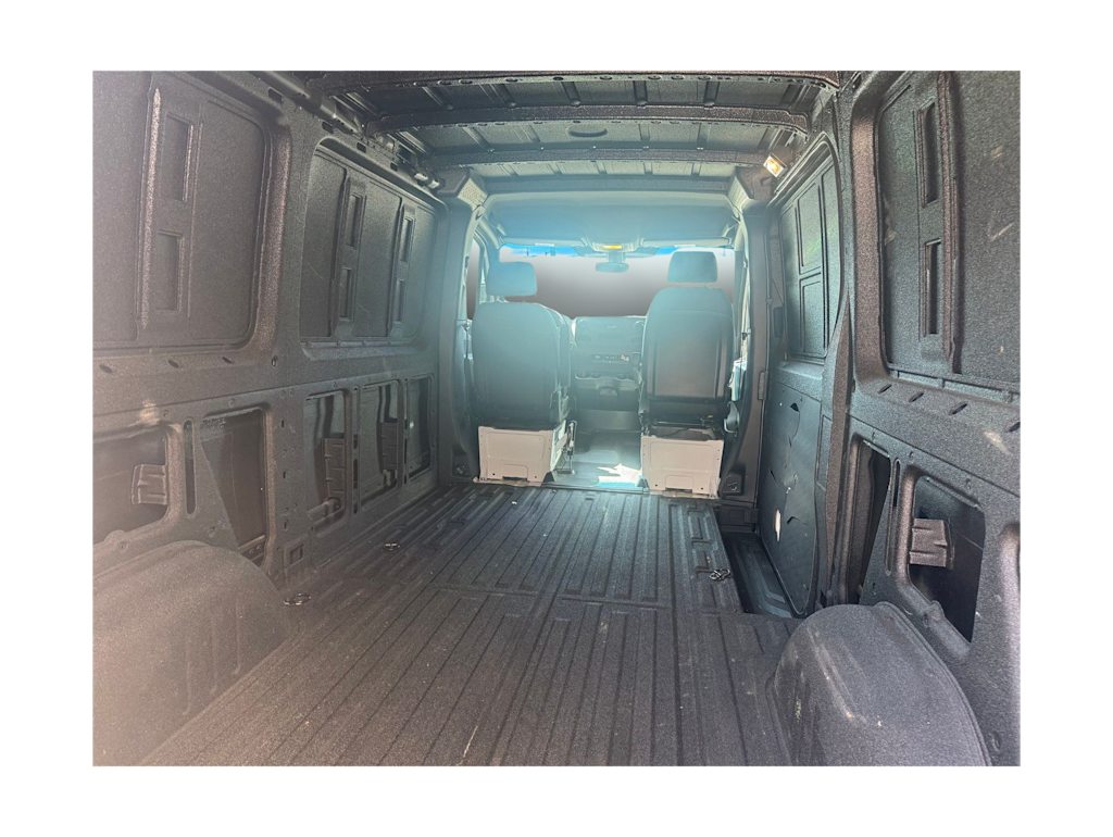 Thumbnail: 2024 Mercedes-Benz Sprinter - 9