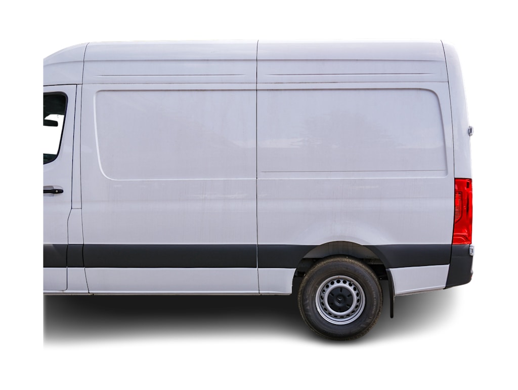 Thumbnail: 2025 Mercedes-Benz Sprinter - 3