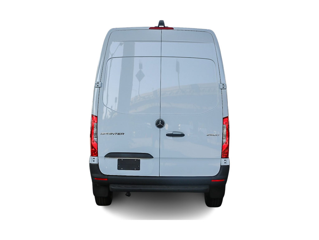 Thumbnail: 2025 Mercedes-Benz Sprinter - 4