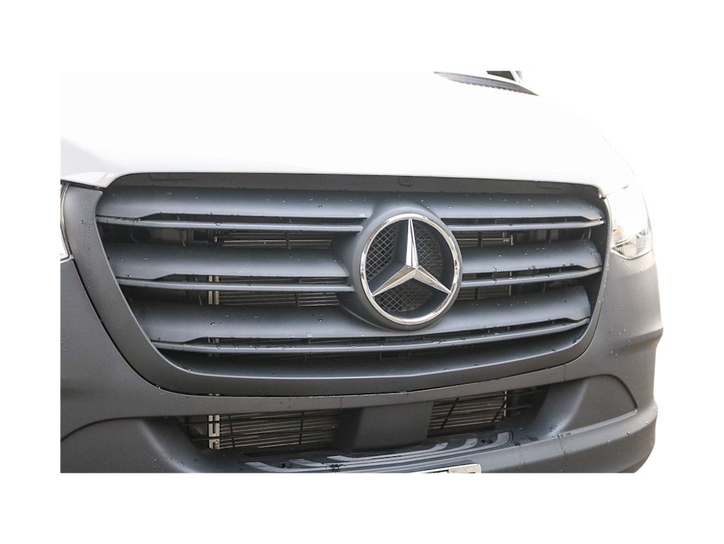 Thumbnail: 2025 Mercedes-Benz Sprinter - 18