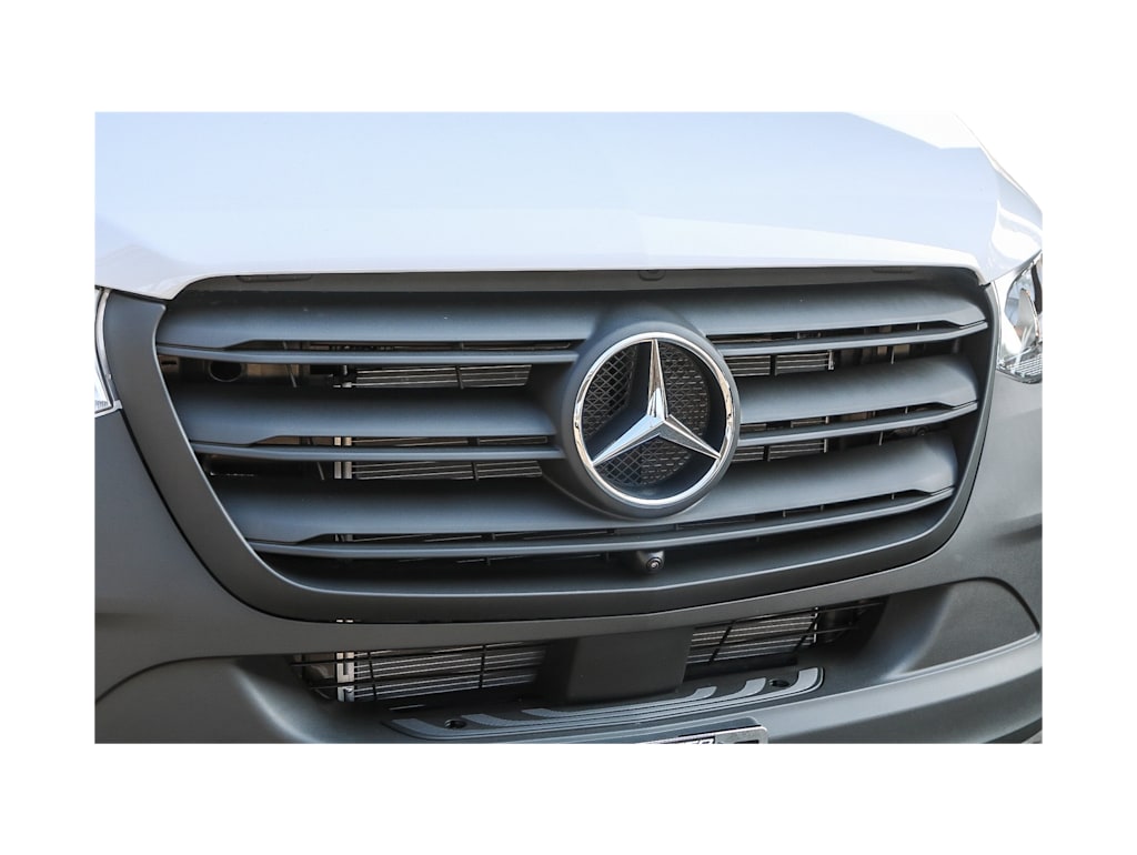 Thumbnail: 2025 Mercedes-Benz Sprinter - 18