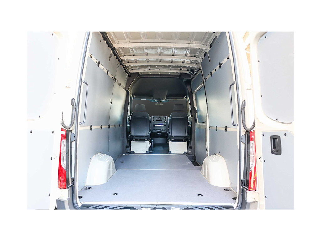 Thumbnail: 2025 Mercedes-Benz Sprinter - 13