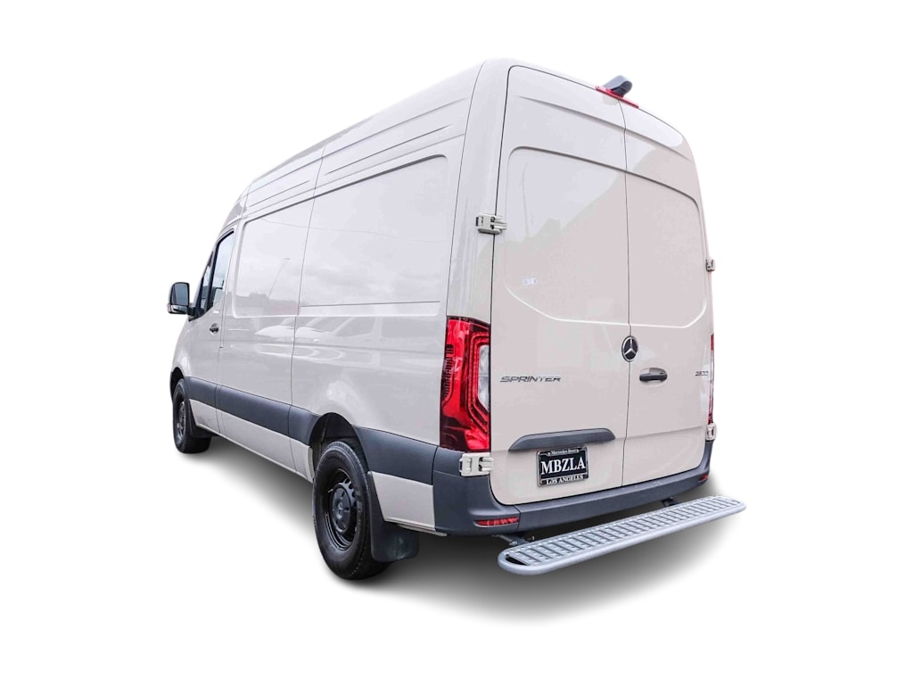 Thumbnail: 2024 Mercedes-Benz Sprinter - 21