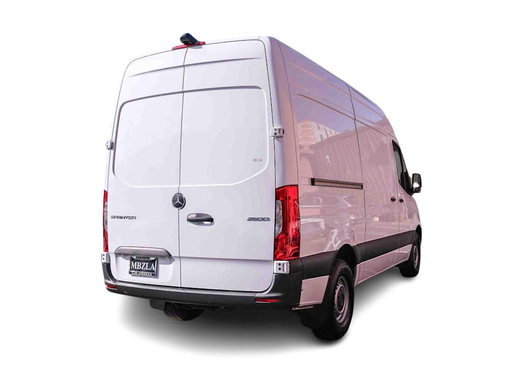 Thumbnail: 2024 Mercedes-Benz Sprinter - 11