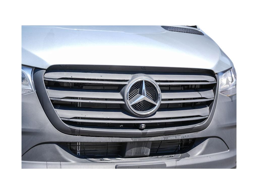Thumbnail: 2025 Mercedes-Benz Sprinter - 16