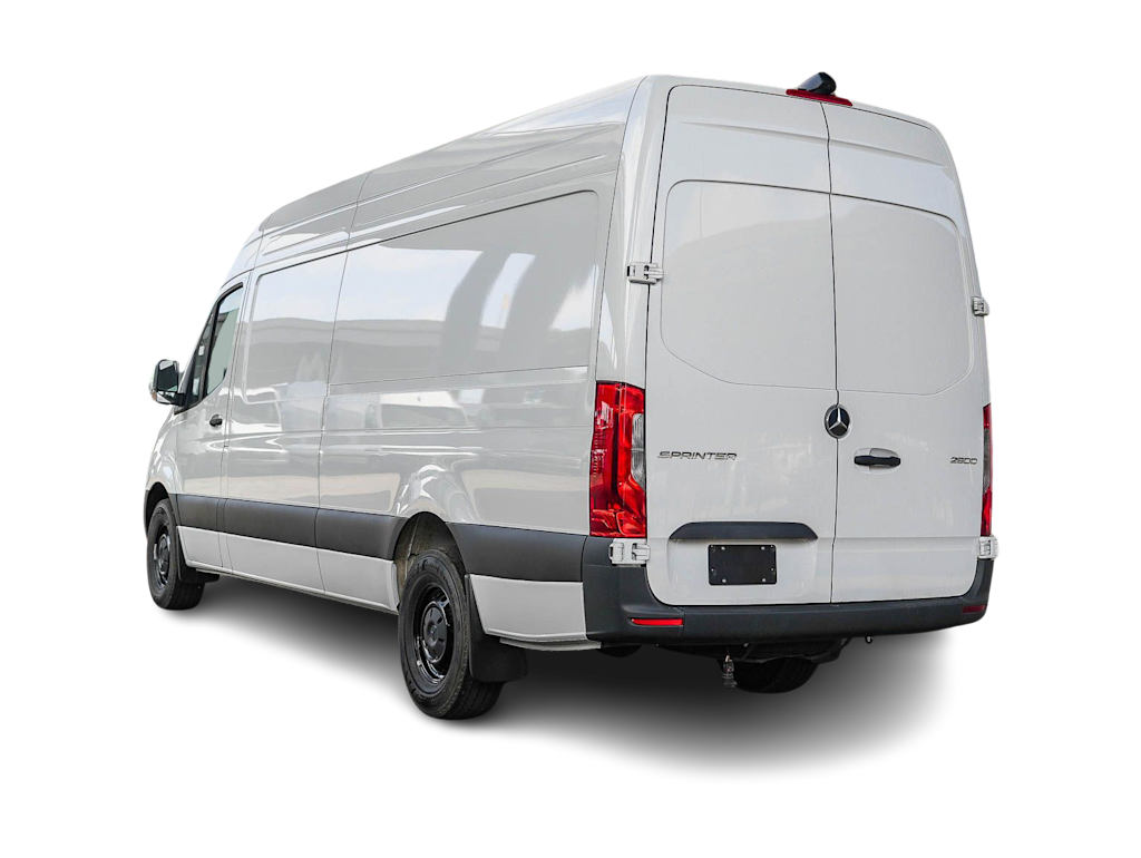 Thumbnail: 2025 Mercedes-Benz Sprinter - 3