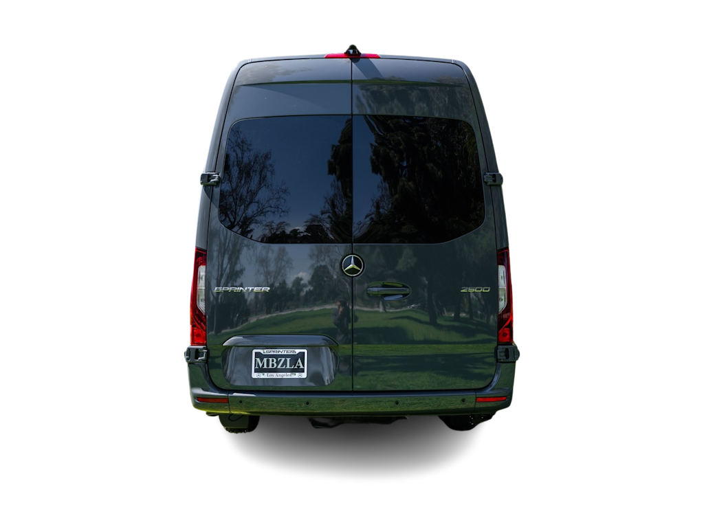 Thumbnail: 2024 Mercedes-Benz Sprinter - 3