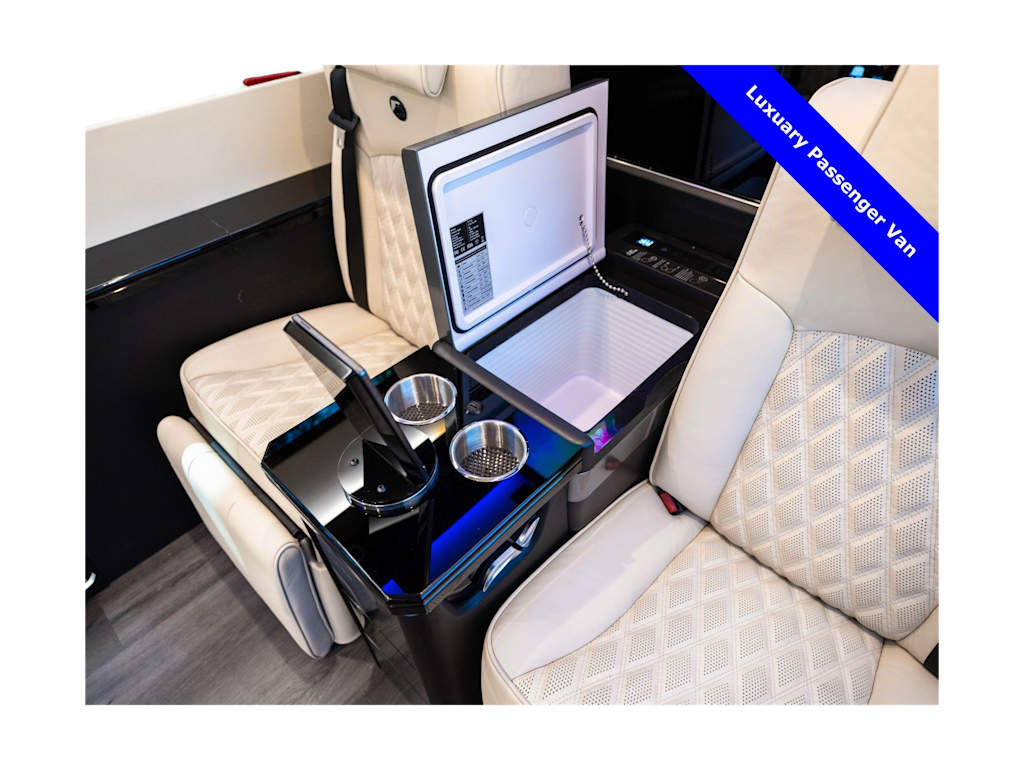 Thumbnail: 2024 Mercedes-Benz Sprinter - 59