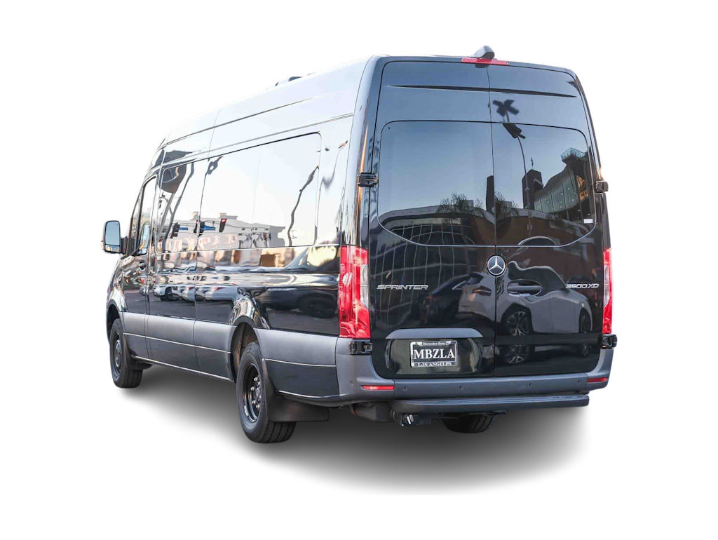 Thumbnail: 2024 Mercedes-Benz Sprinter - 3