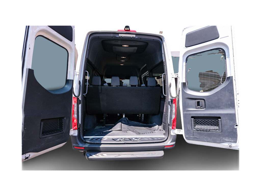 Thumbnail: 2020 Mercedes-Benz Sprinter - 33