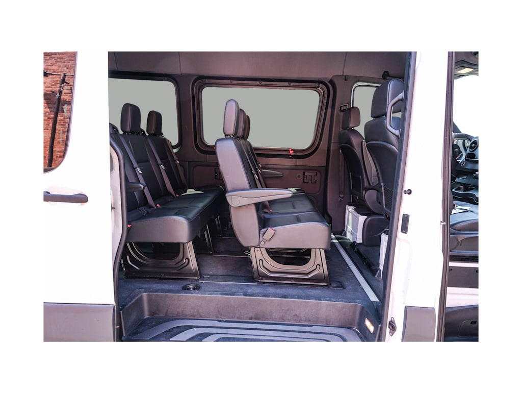 Thumbnail: 2020 Mercedes-Benz Sprinter - 13