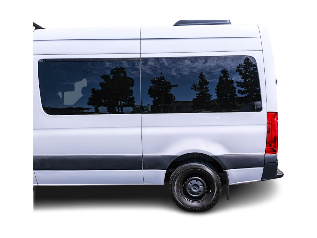 Thumbnail: 2020 Mercedes-Benz Sprinter - 19