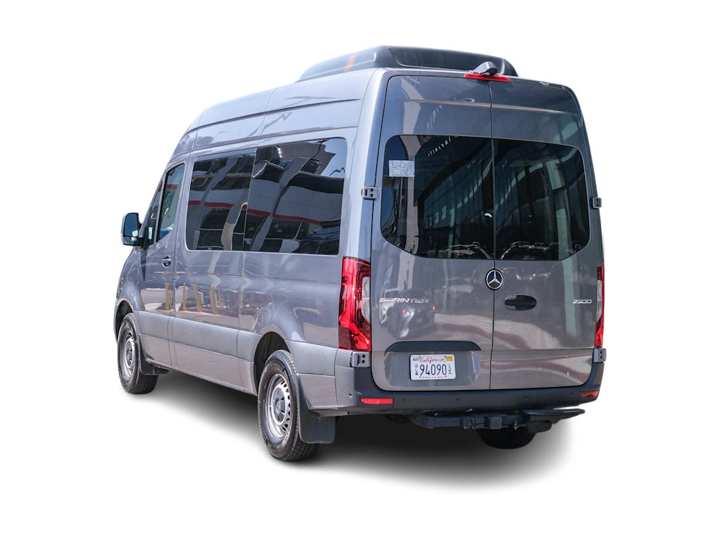 Thumbnail: 2024 Mercedes-Benz Sprinter - 3