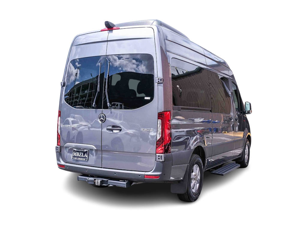 Thumbnail: 2024 Mercedes-Benz Sprinter - 17