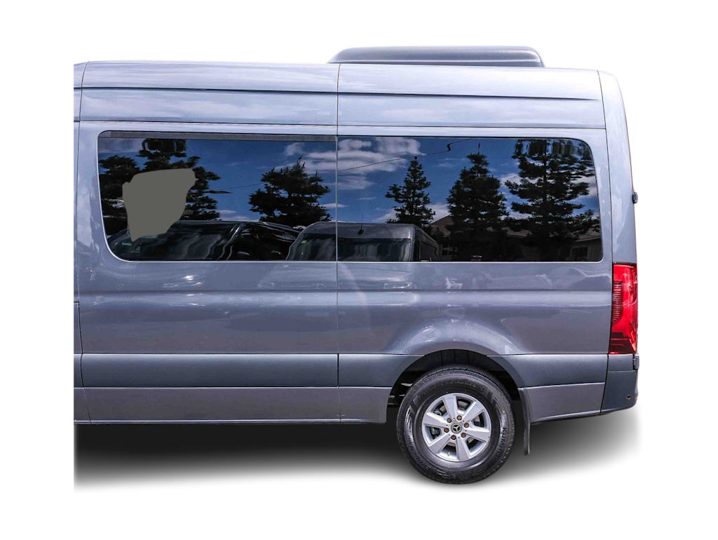 Thumbnail: 2024 Mercedes-Benz Sprinter - 3