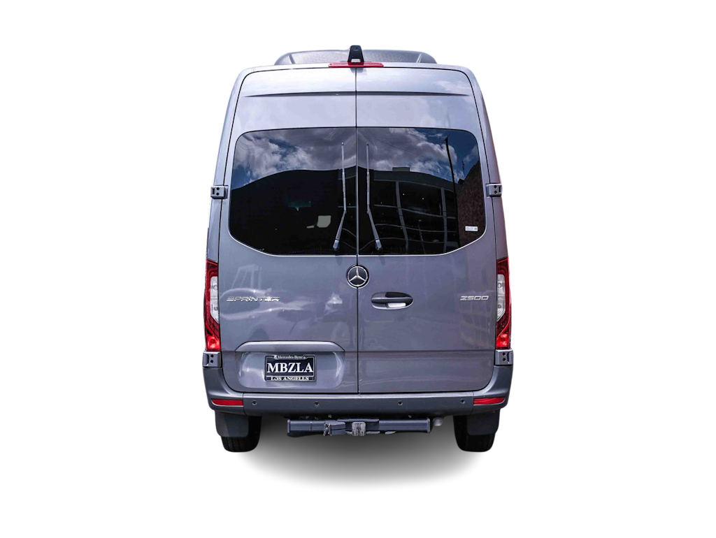Thumbnail: 2024 Mercedes-Benz Sprinter - 18