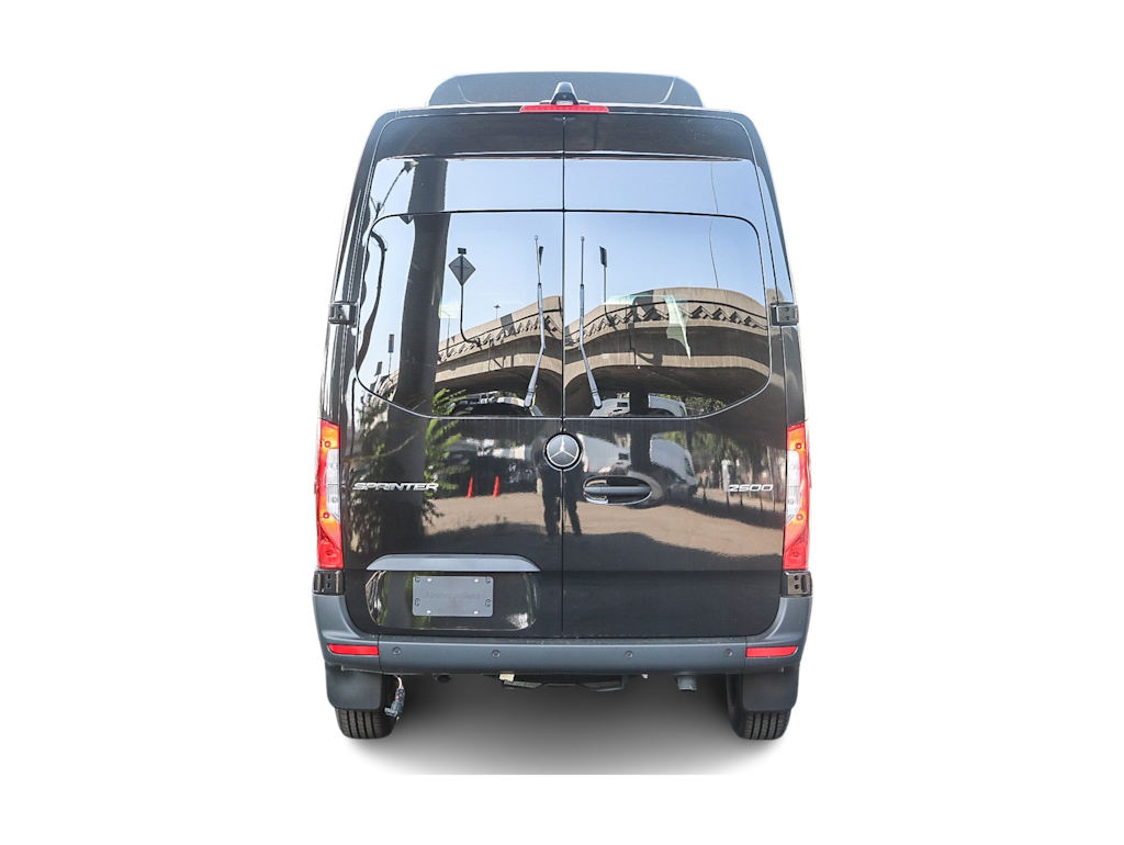 Thumbnail: 2025 Mercedes-Benz Sprinter - 4