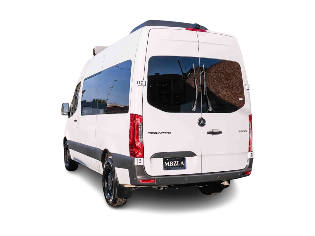 Thumbnail: 2024 Mercedes-Benz Sprinter - 15