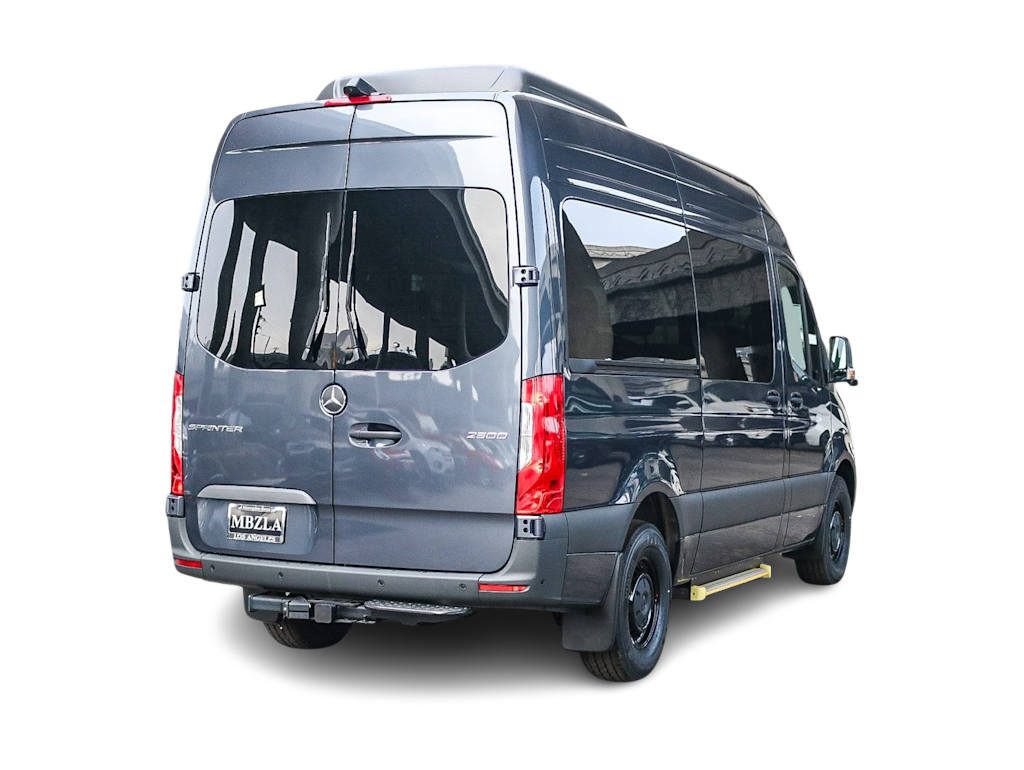 Thumbnail: 2025 Mercedes-Benz Sprinter - 20