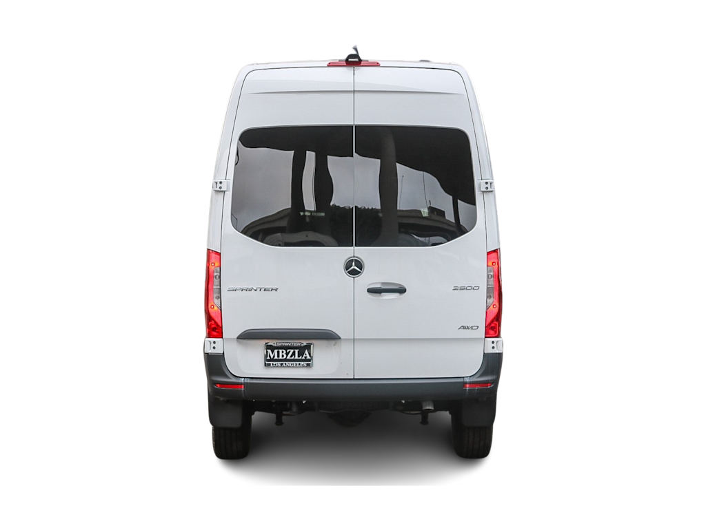 Thumbnail: 2025 Mercedes-Benz Sprinter - 4