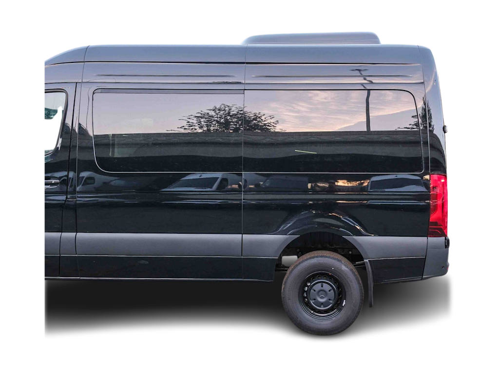 Thumbnail: 2026 Mercedes-Benz Sprinter - 3