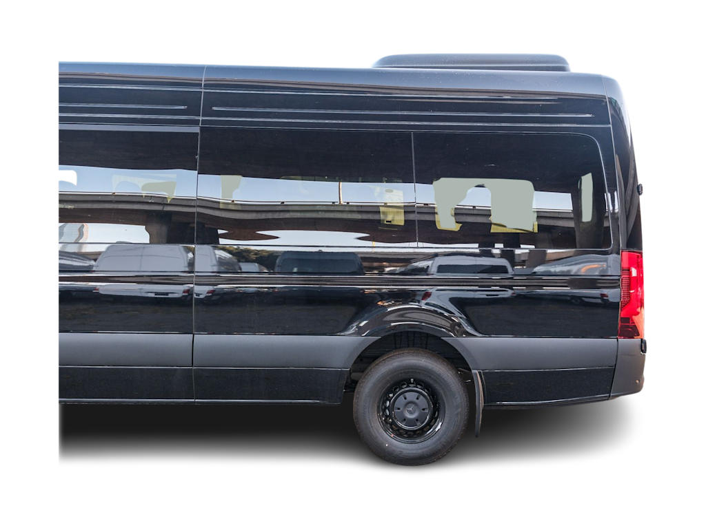 Thumbnail: 2026 Mercedes-Benz Sprinter - 21