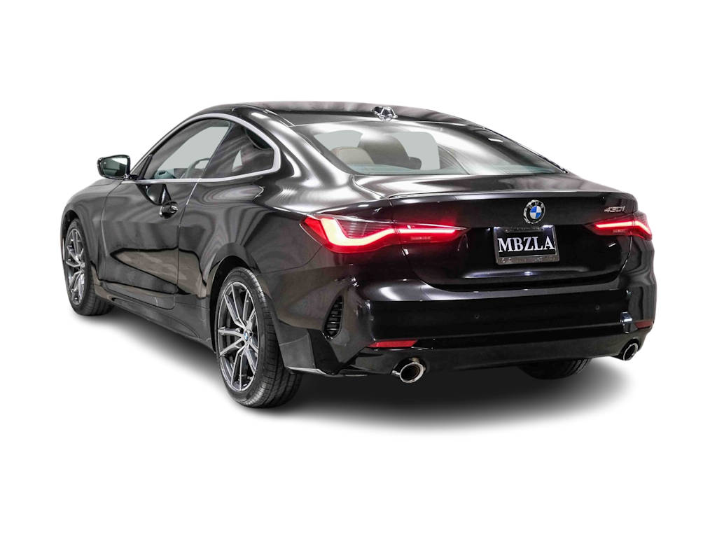 Thumbnail: 2025 BMW 4 Series - 3