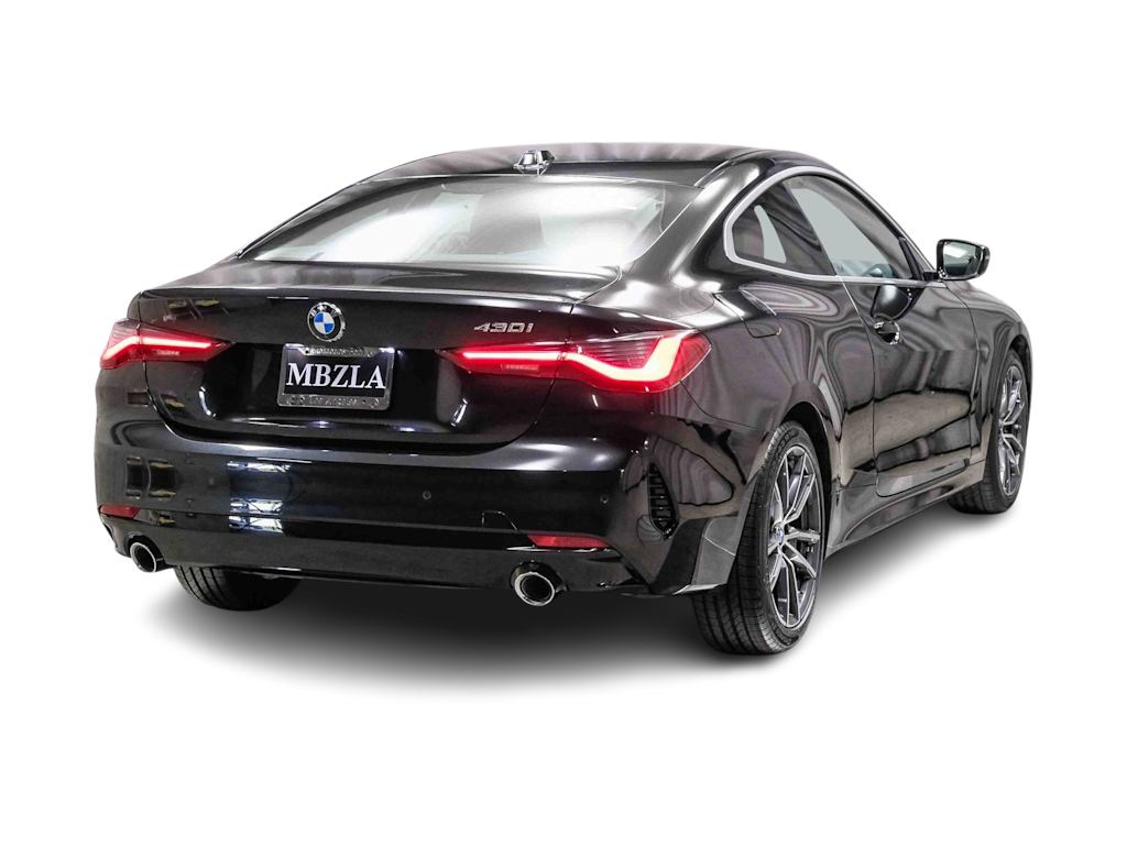 Thumbnail: 2025 BMW 4 Series - 15