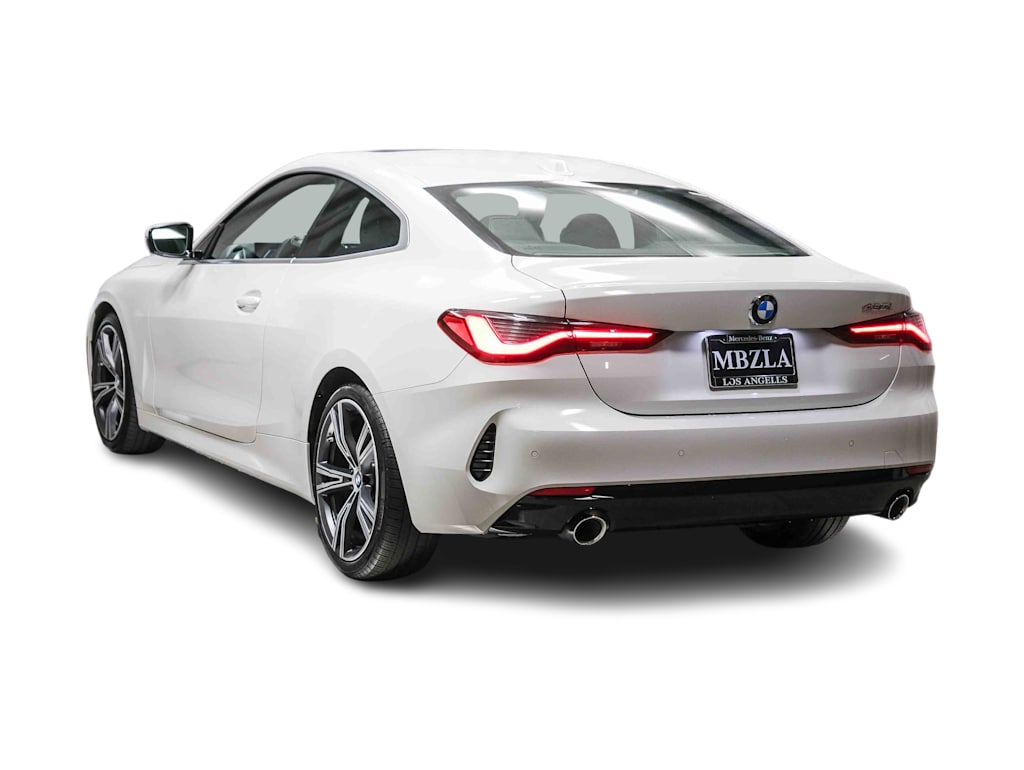 Thumbnail: 2024 BMW 4 Series - 4