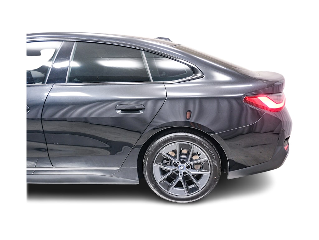 Thumbnail: 2023 BMW i4 - 20