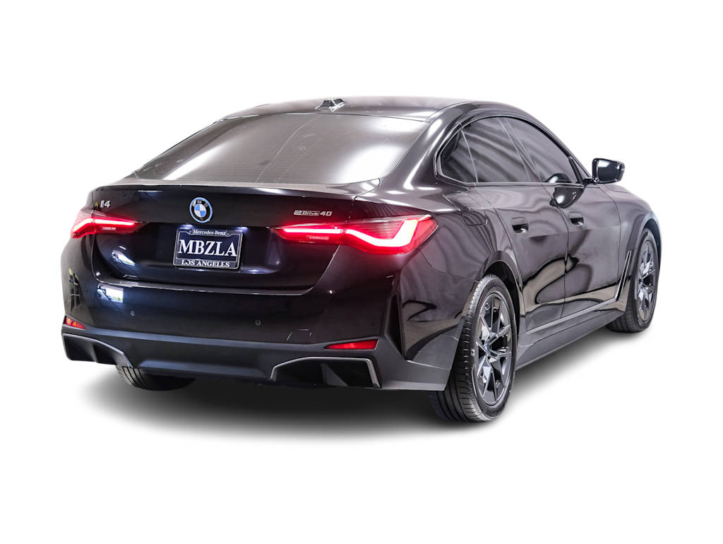 Thumbnail: 2023 BMW i4 - 16
