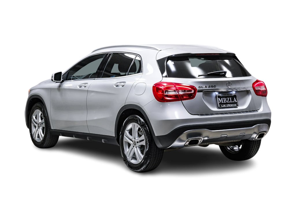 Thumbnail: 2018 Mercedes-Benz GLA - 3