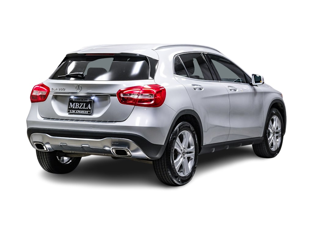 Thumbnail: 2018 Mercedes-Benz GLA - 13