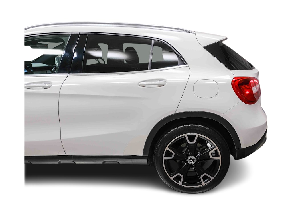 Thumbnail: 2020 Mercedes-Benz GLA - 3