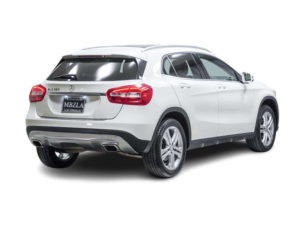 2015 Mercedes-Benz GLA 250 18