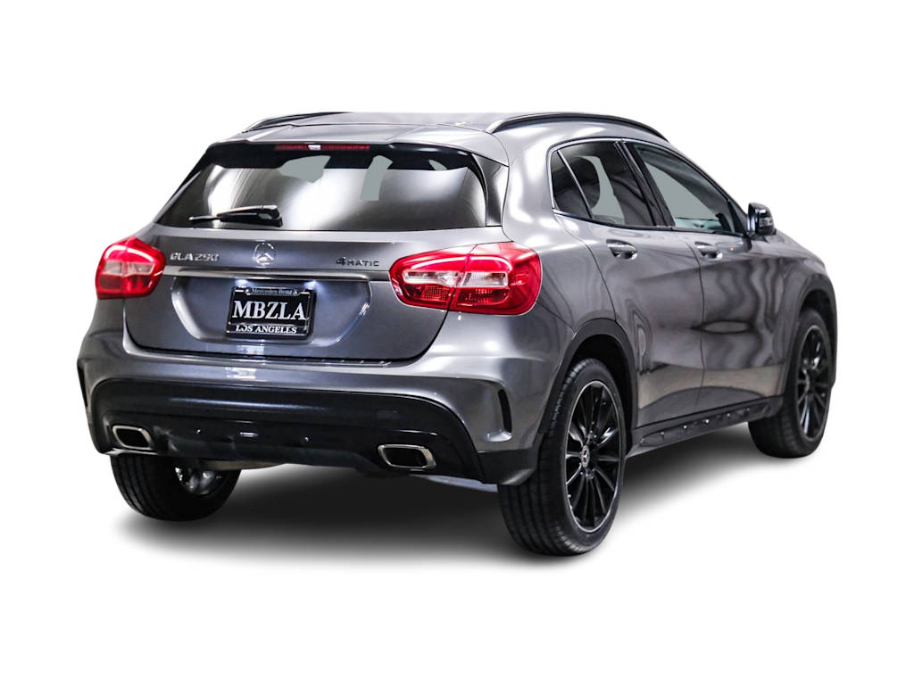 Thumbnail: 2018 Mercedes-Benz GLA - 16