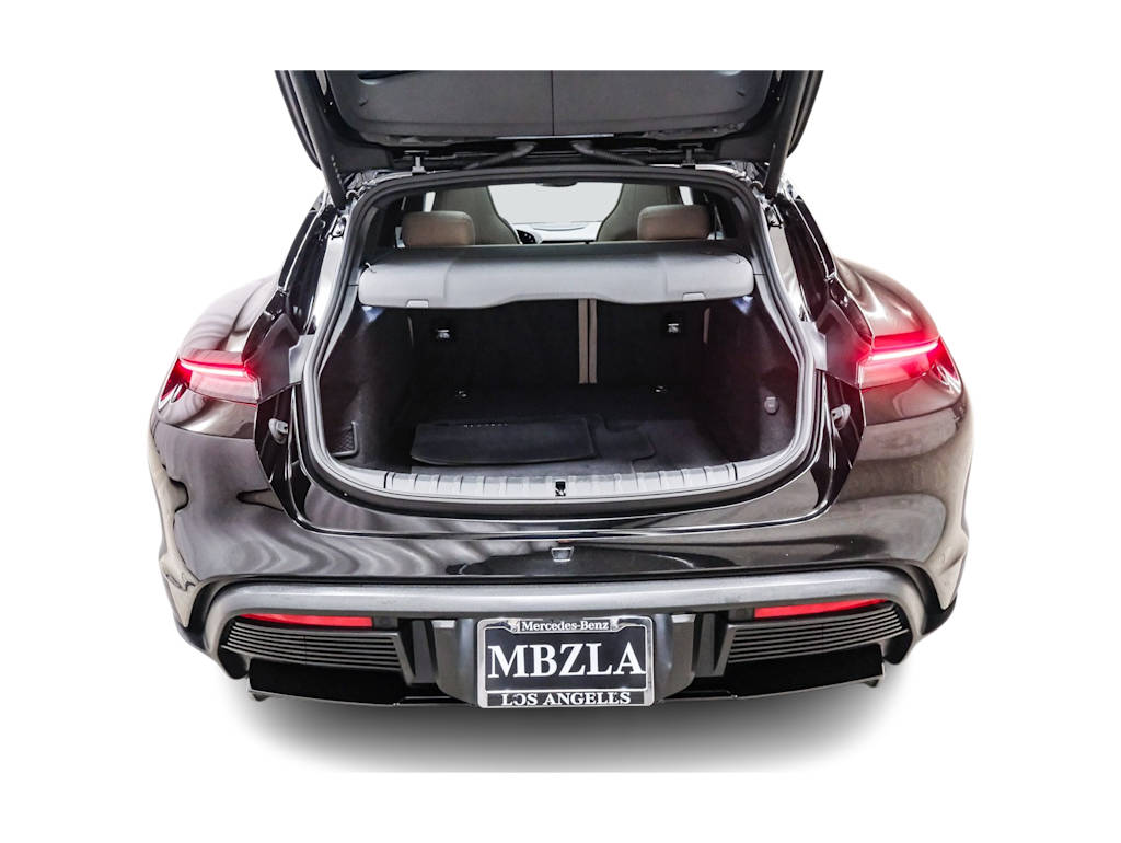 Thumbnail: 2023 Porsche Taycan - 14