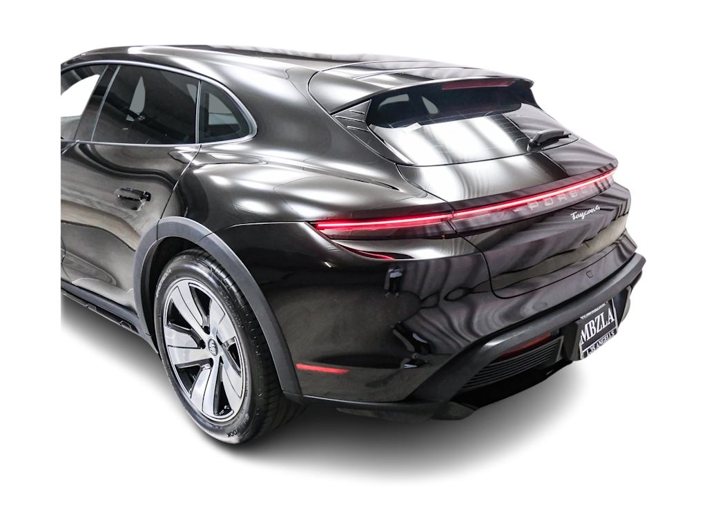 Thumbnail: 2023 Porsche Taycan - 19